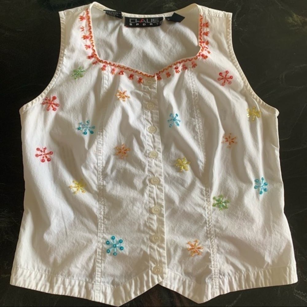 Chaus Sport Sleeveless Button Down Top - Picture 7 of 10